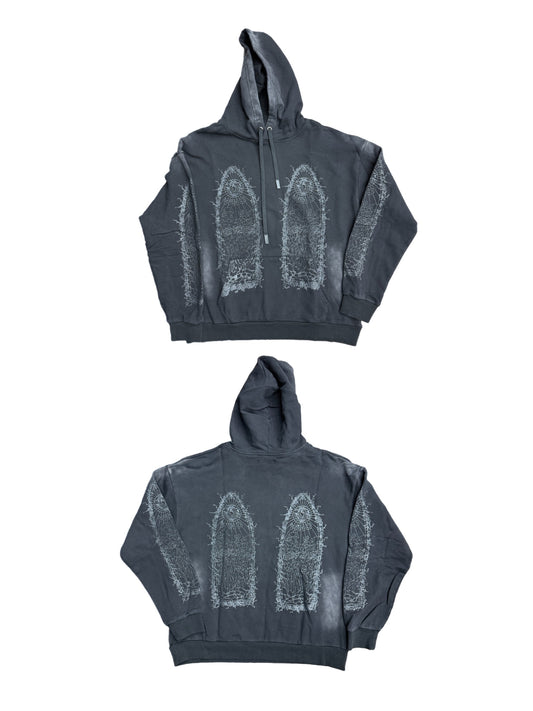 Who deciddes War Hoodie